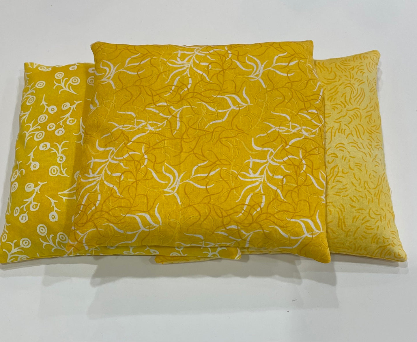 Yellow with a White and Dark Yellow Leaf Pattern Medium Square 7 x 7 Heating Pad