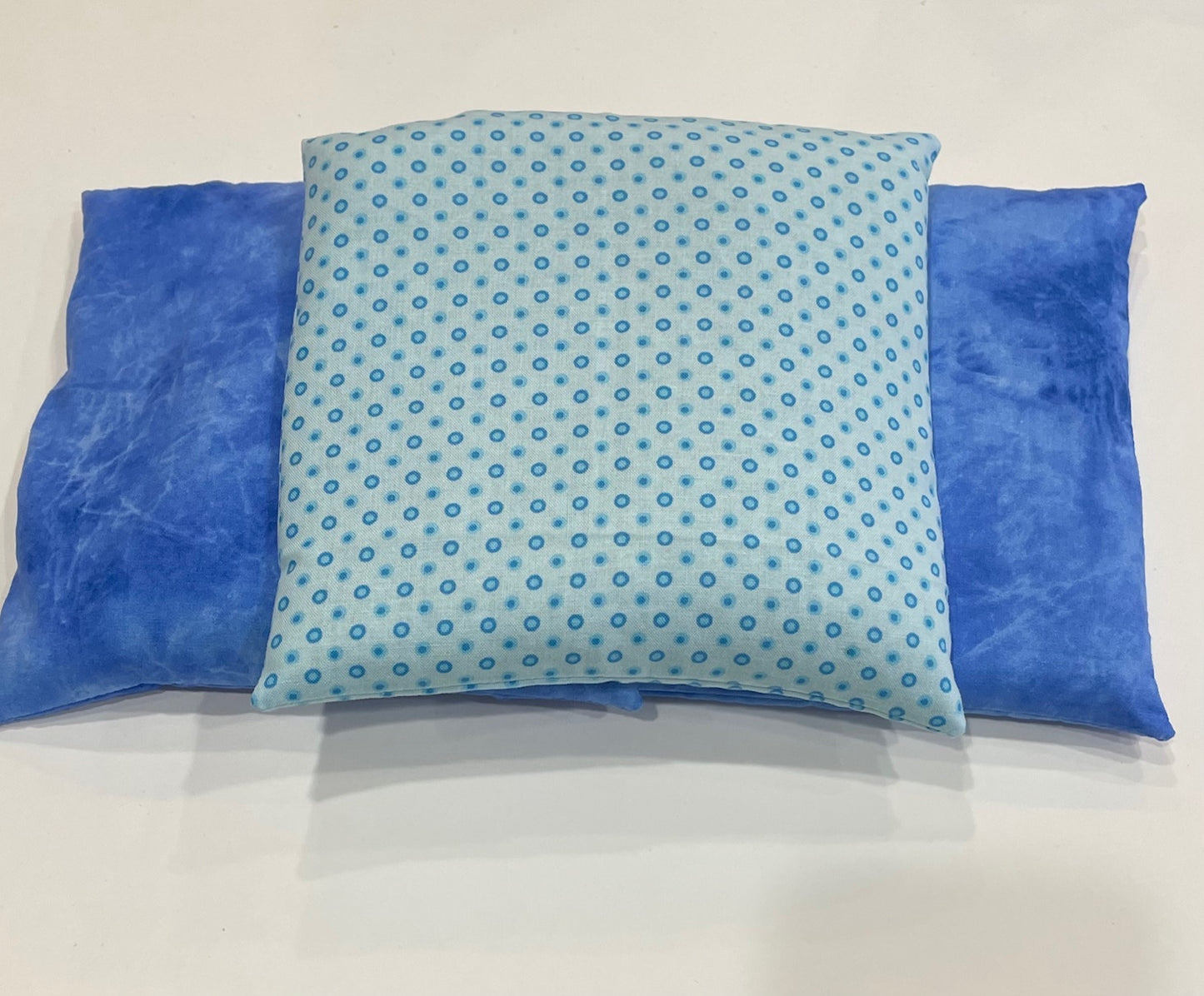 Pale Blue with Various Blue Dots Pattern Medium Square 7 x 7 Heating Pad