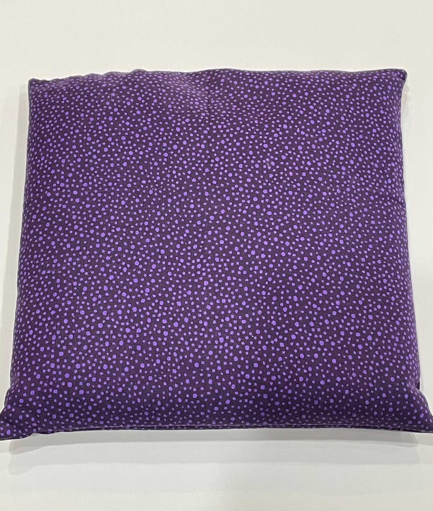 Purple Dot Medium Square 7 x 7 Heating Pad