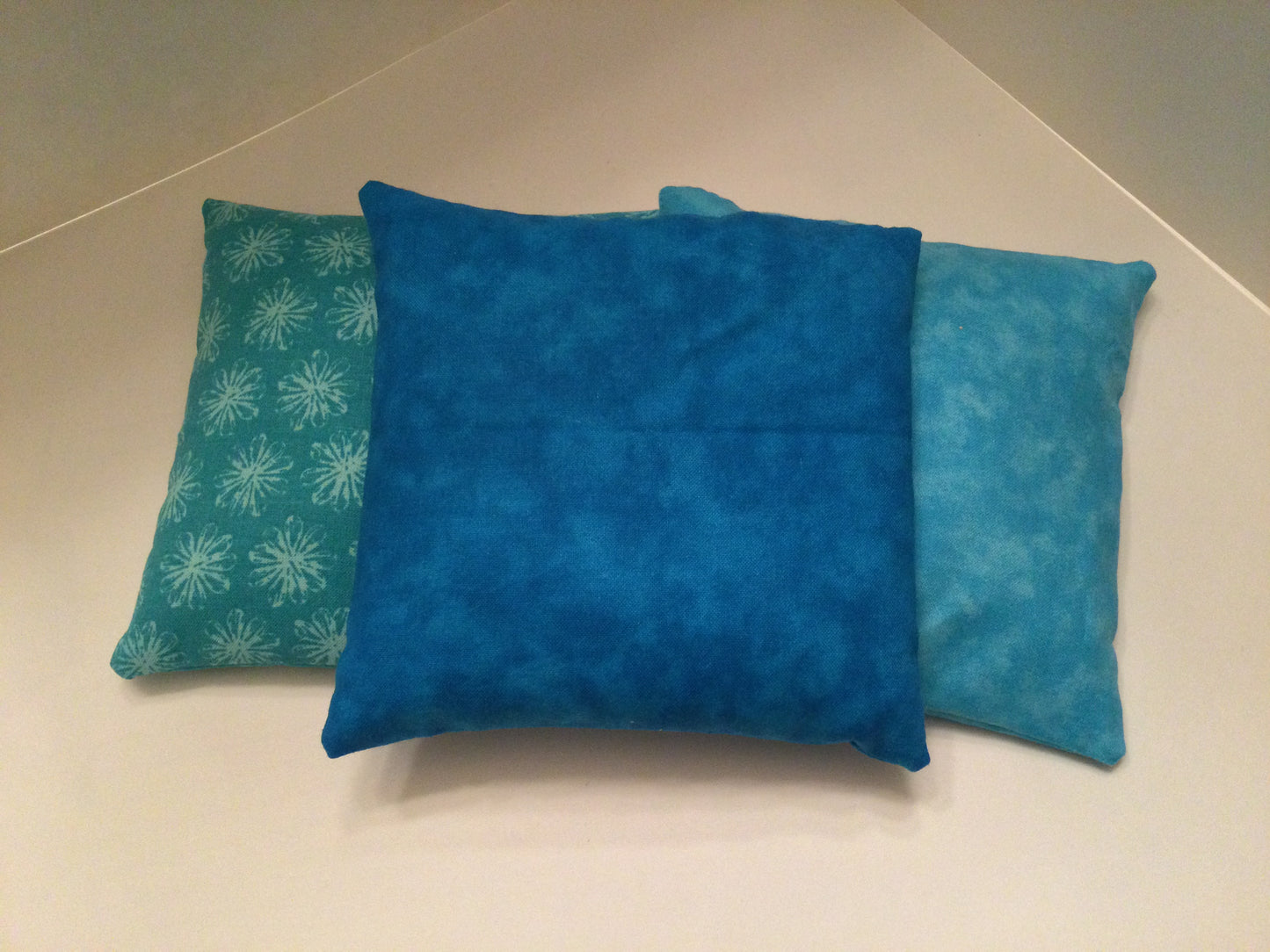 Turquoise Tie Dye Small Square 5 x 5 Heating Pad