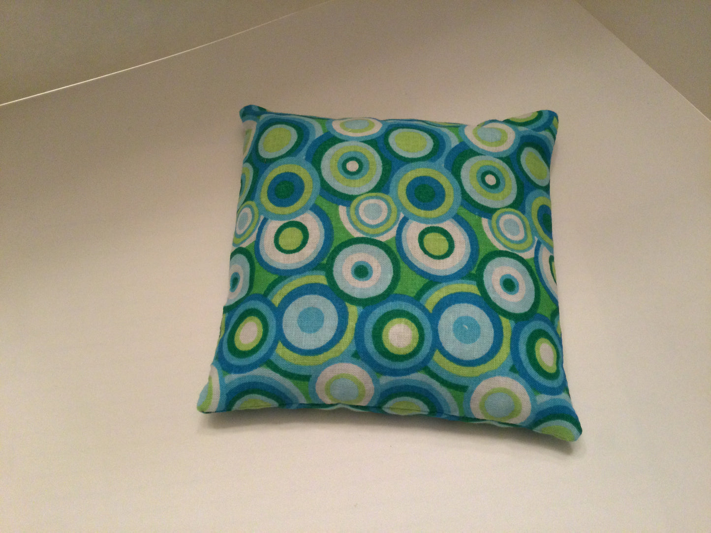 Blue Multi Circle Small Square 5 x 5 Heating Pad