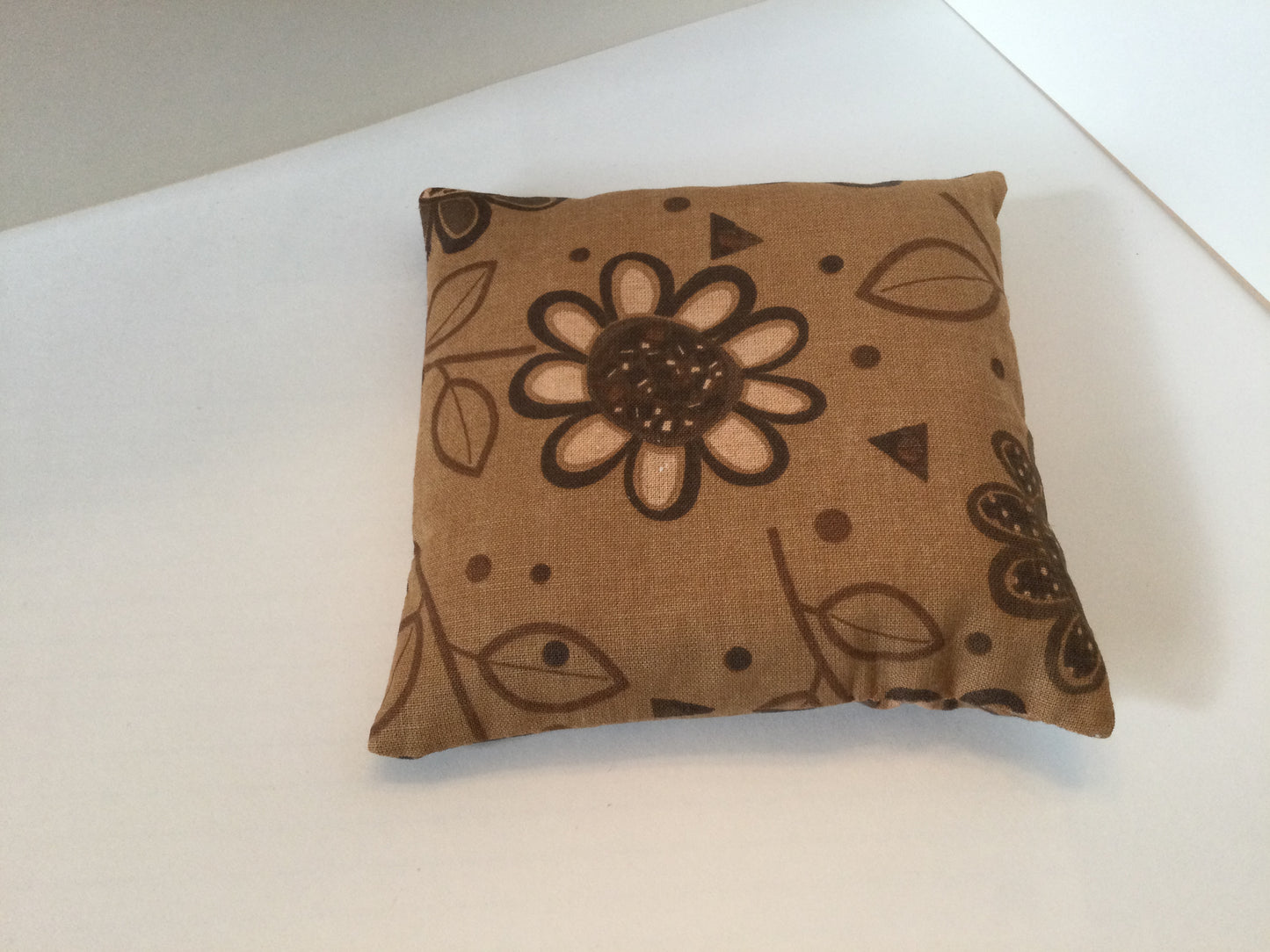 Brown Floral Small Square 5 x 5 Heating Pad