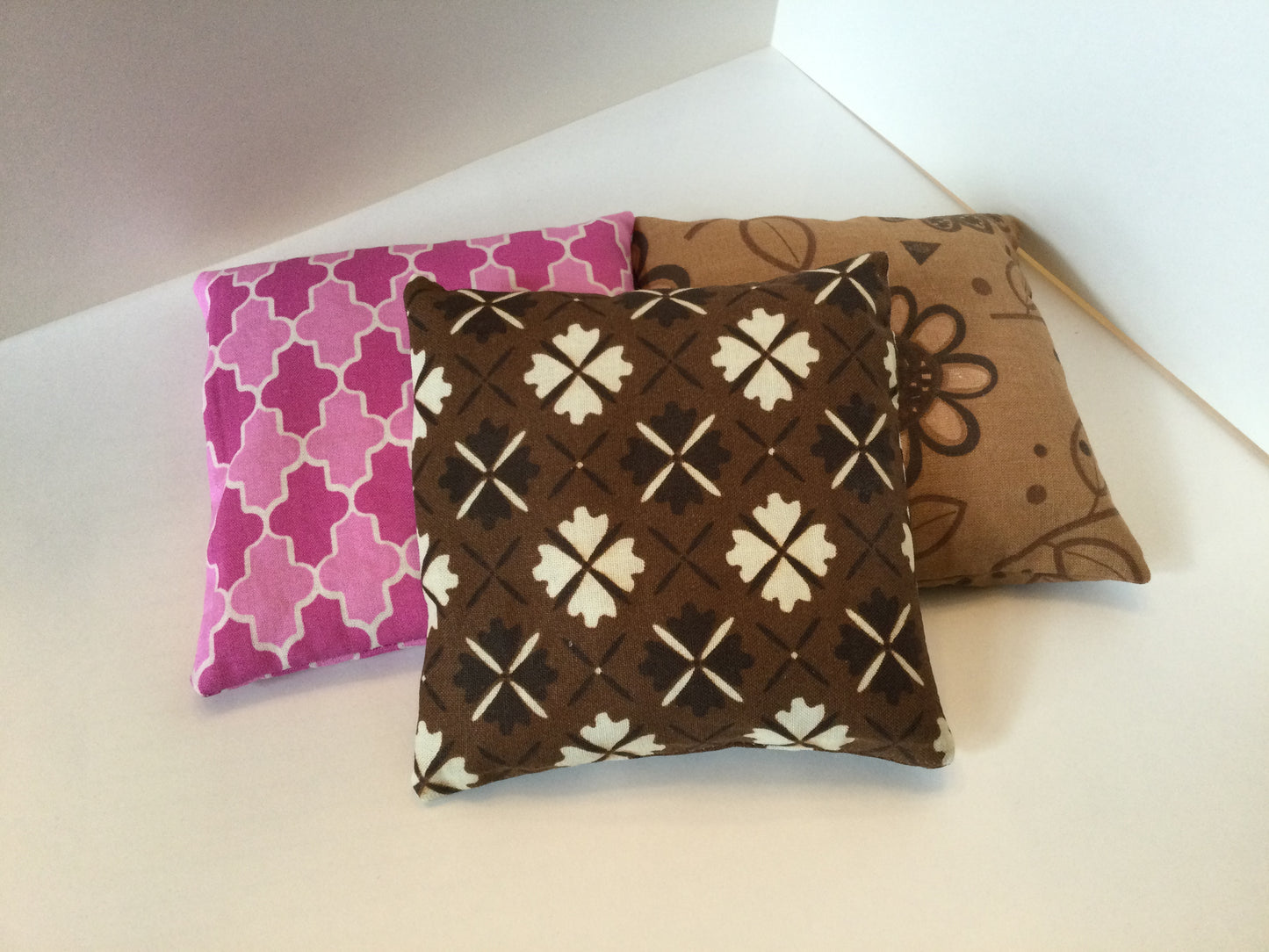 Brown Pattern Small Square 5 x 5 Heating Pad