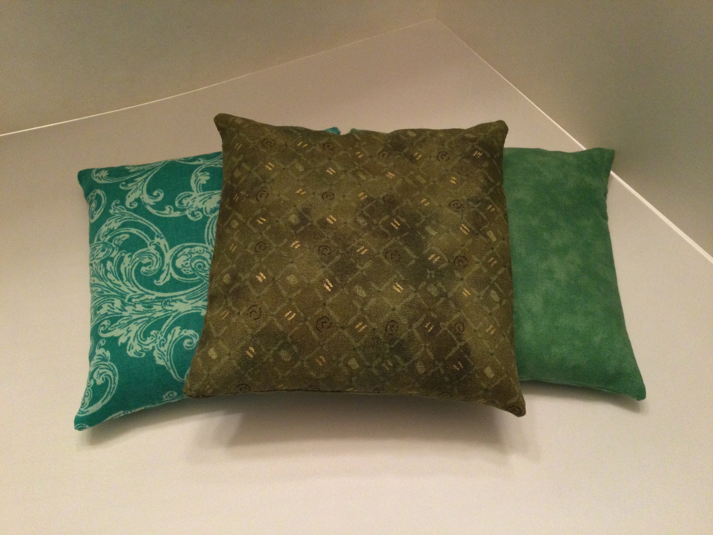 Green Swirl Small Square 5 x 5 Heating Pad