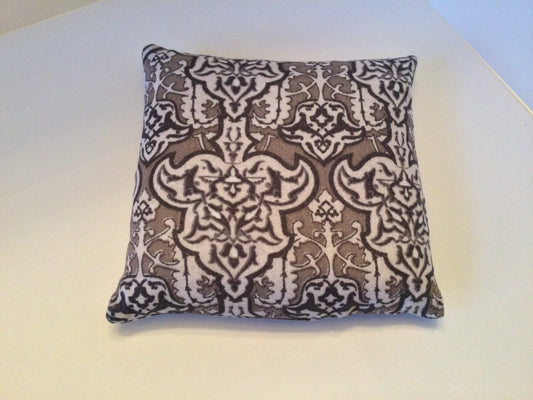 Grey Pattern Small Square 5 x 5 Heating Pad