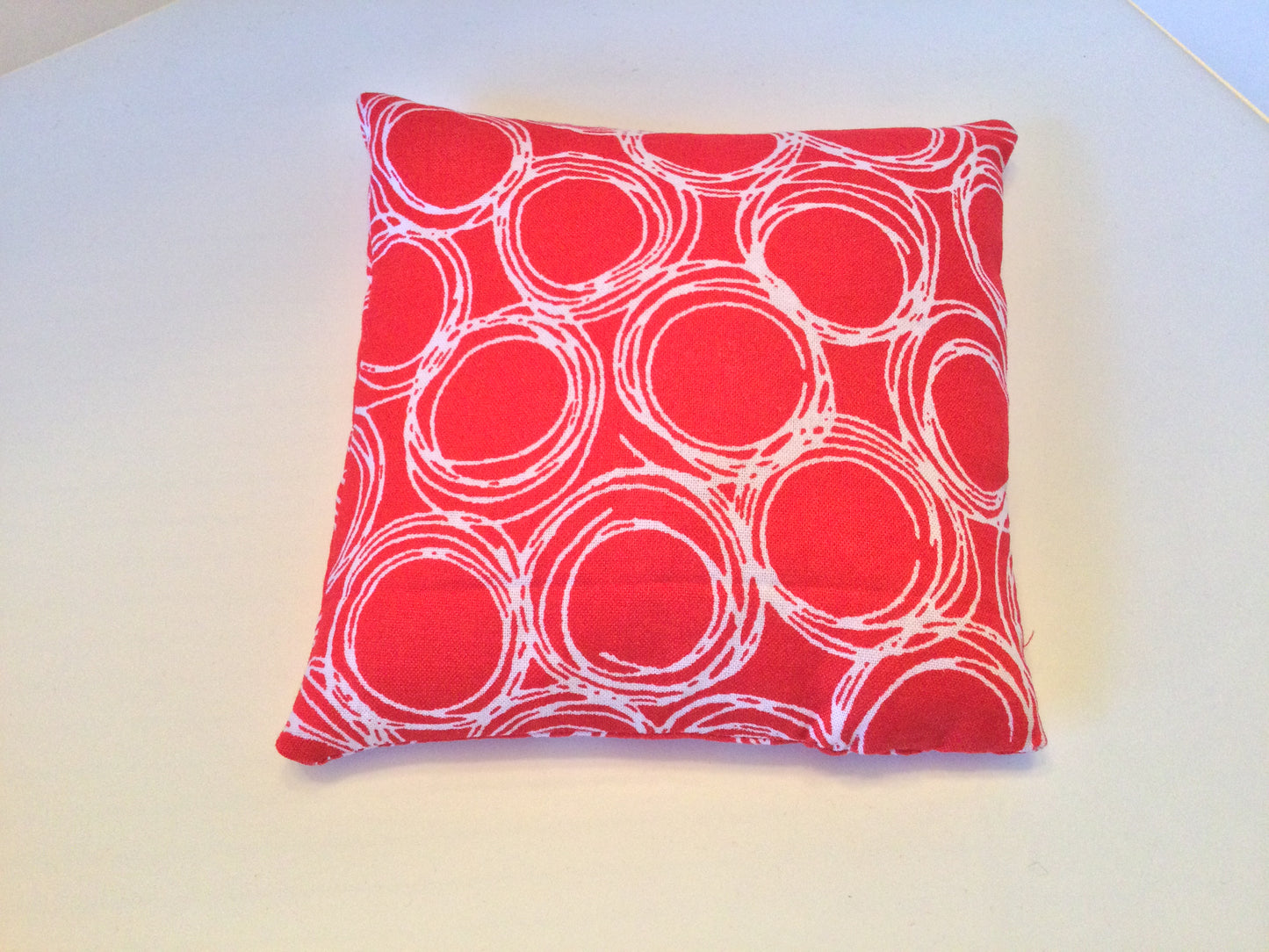 Red with White Circles Small Square 5 x 5 Heating Pad