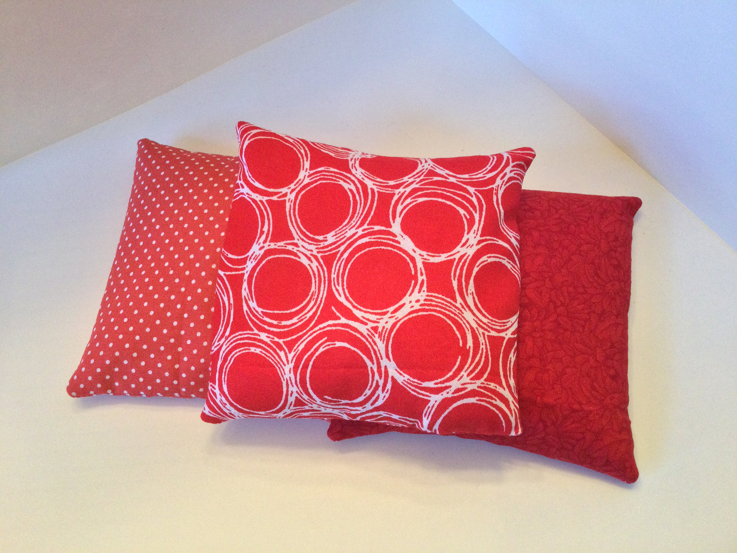 Red with White Circles Small Square 5 x 5 Heating Pad